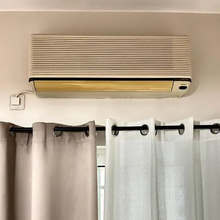 Lynne's Harmony Chania *