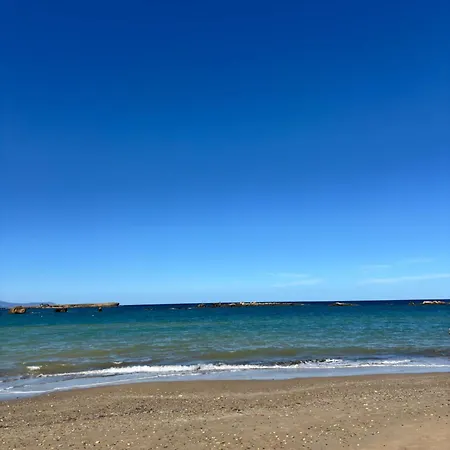 Lynne's Harmony Chania