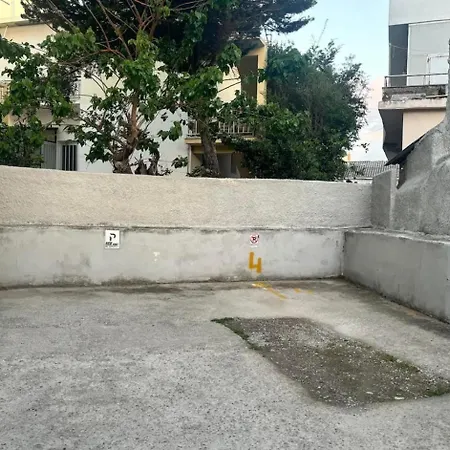 Lynne's Harmony Chania *