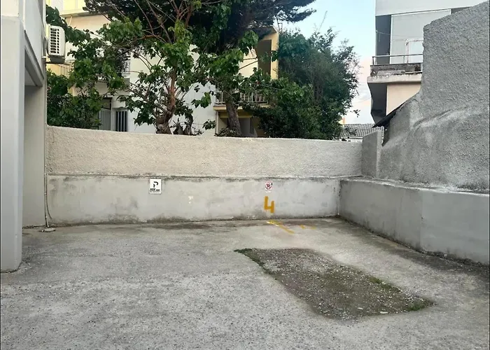 Lynne's Harmony Chania *